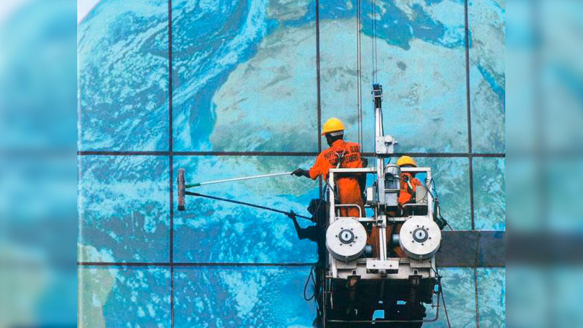 Responsable y rentable - Silvia Urarte en Emprendedores Marzo 2006