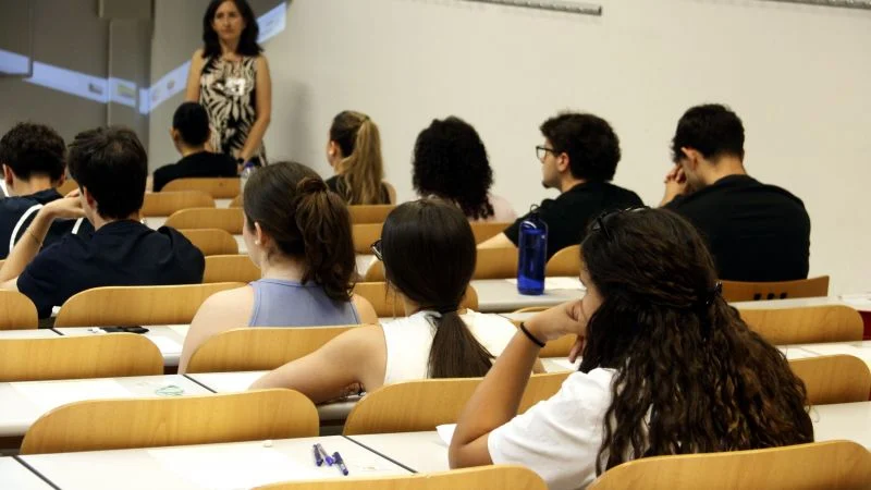 El universitario que piensa suspende… y es el que las empresas buscan